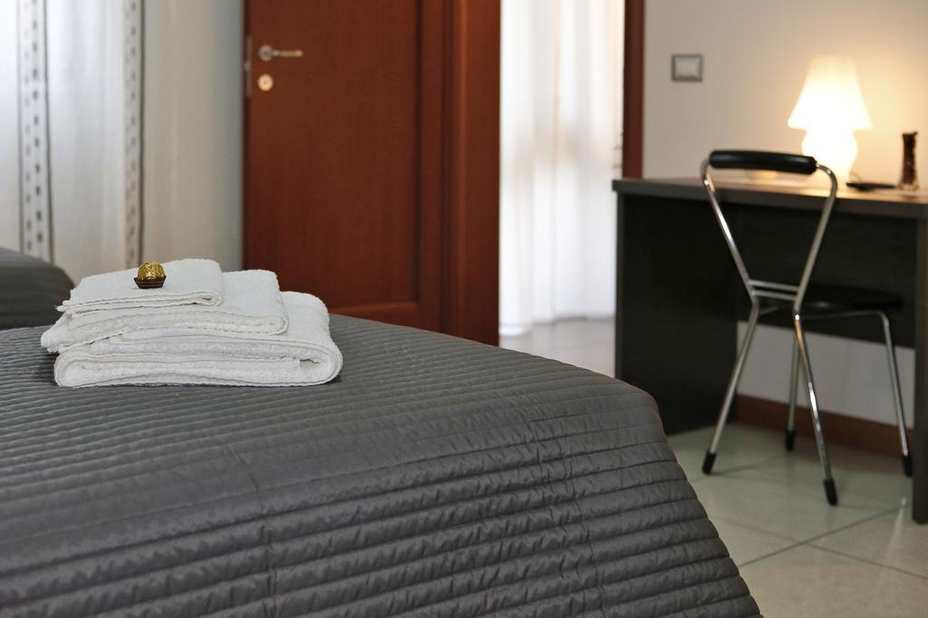 B&B Il Sasso Antico เวโรนา ภายนอก รูปภาพ