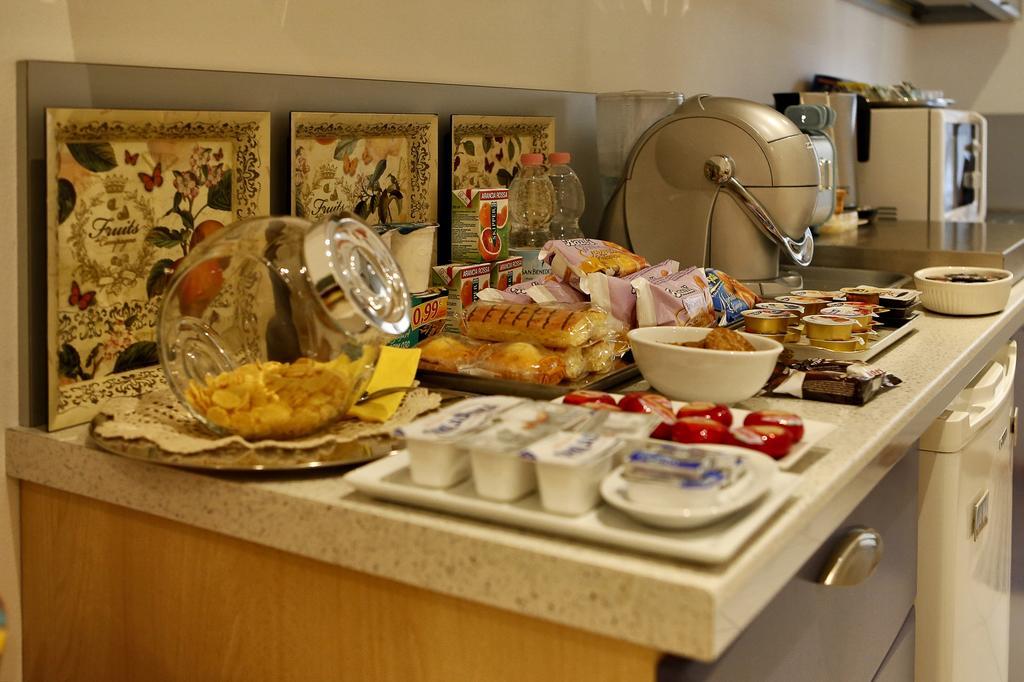 B&B Il Sasso Antico เวโรนา ภายนอก รูปภาพ